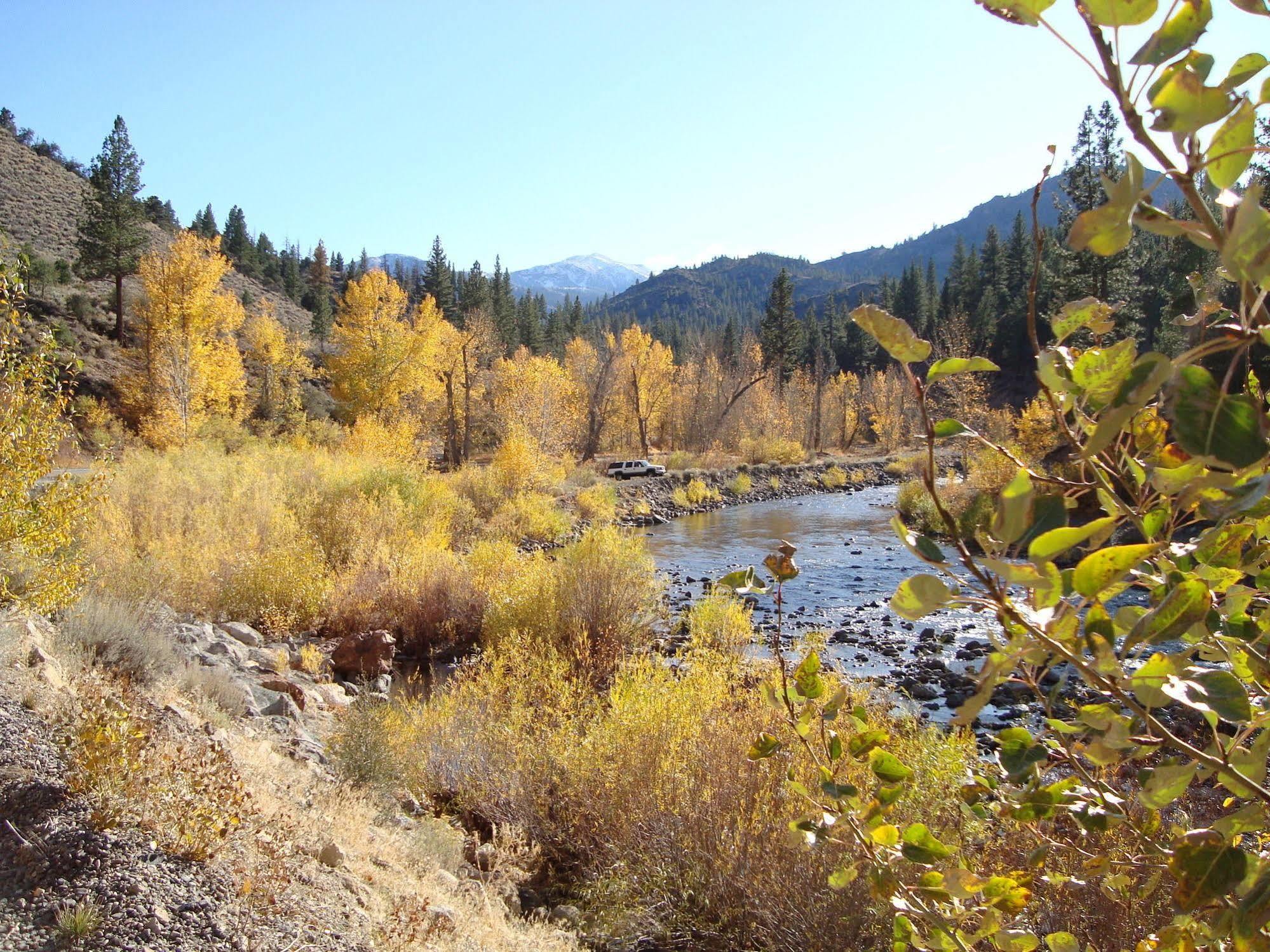 Where Eagles Fly Bed & Breakfast Elk Point Экстерьер фото
