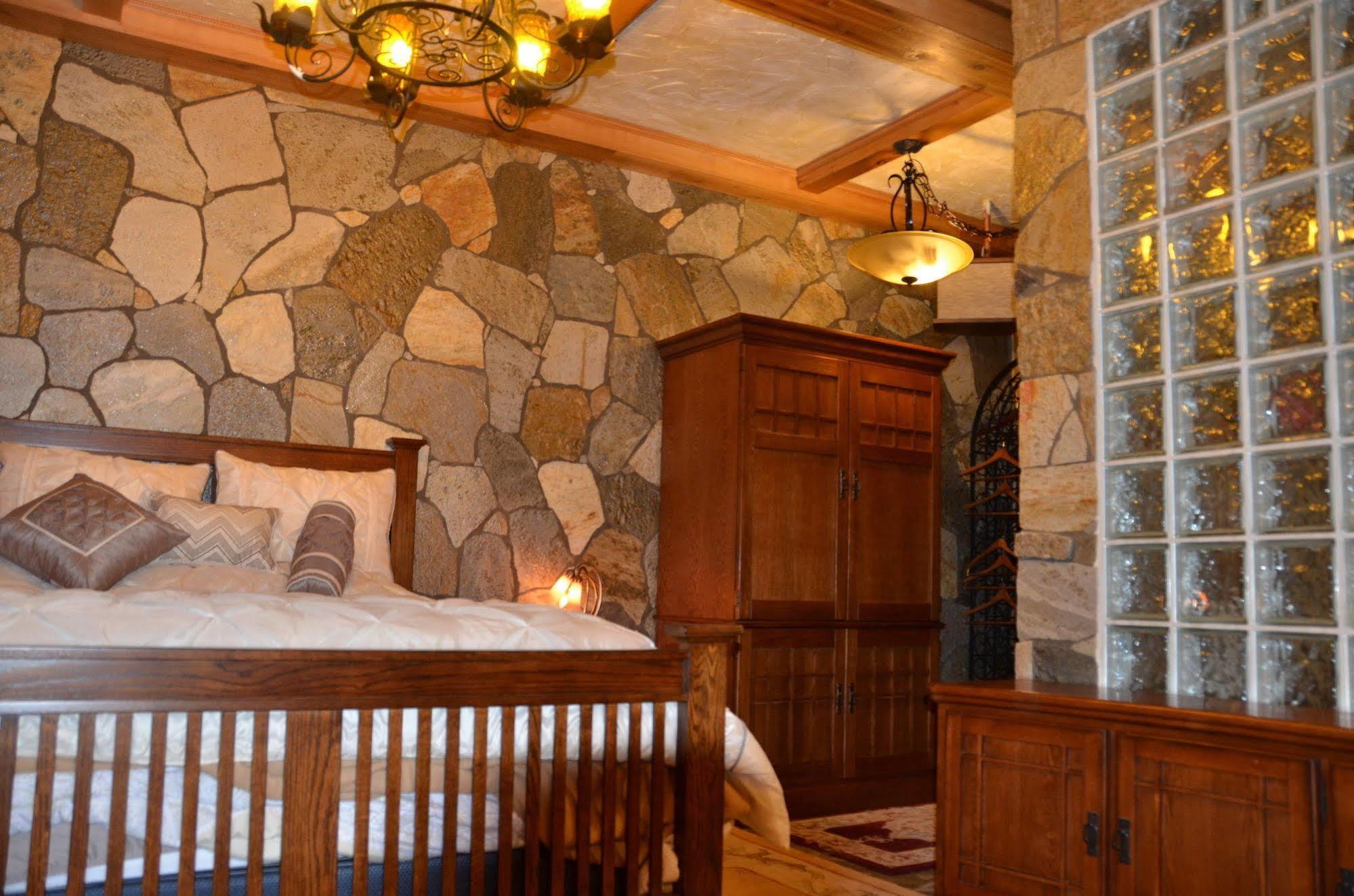 Where Eagles Fly Bed & Breakfast Elk Point Экстерьер фото